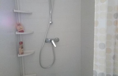 Saint-Quentin-la-Poterie Apartment | appartement cosy, lumineux et calme