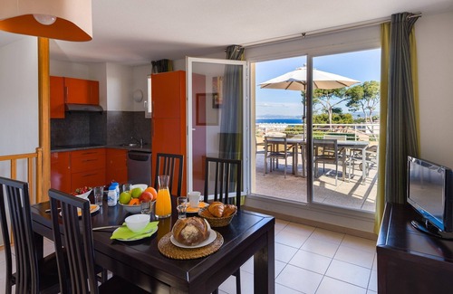 Le Brusc Condo | Appartement moderne pour 4 près de la plage