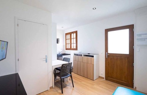 Aigueblanche Apartment | Appartement 3 étoiles - Piscine - ccbbhee