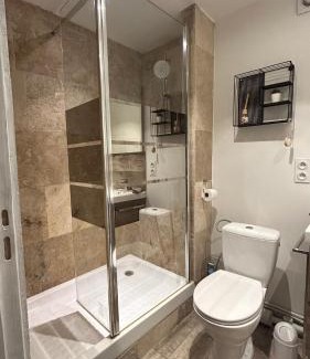 10th Arrondissement Apartment | Appartement 5 chambres 15 minutes mer