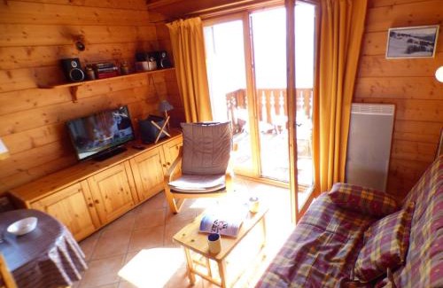 Bisanne 1500 Apartment | Appartement 5 pièces, skis aux pieds, près des Saisies - 9 personnes, balcon, parking inclus - FR-1-594-216