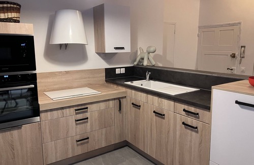 Tours City Centre Apartment | Appartement Ancien au Calme en Plein Cœur du Vieux Tours Avec Parking Privé