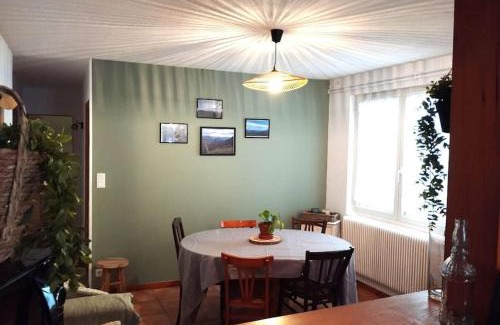 Campan Apartment | Appartement au cœur du village de campan