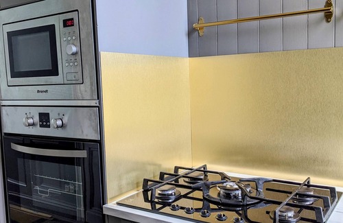 Chadenac Apartment | Appartement au Château Niché Dans les Vignes de Cognac