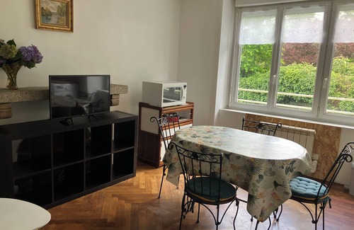 Pont-l'Abbe House | Appartement AU REZ DE Chaussee AU Sein D'une Maison DE Caractere Avec Jardin