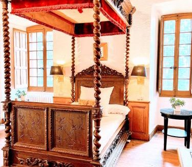 Castelnau-Valence Apartment | Appartement avec 4 lits au Château