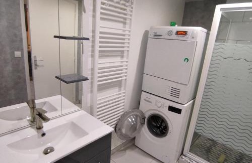 Andelot-Blancheville Apartment | Appartement avec cour fermée