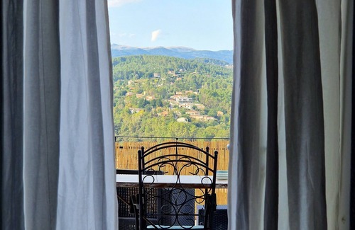 Aubenas Apartment | Appartement Avec vue sur les Montagnes Ardechoises
