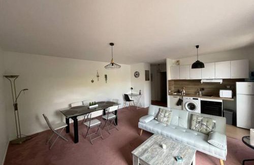 Saint-Genis-Pouilly Apartment | Appartement Cern Geneve Terrasse Station de ski