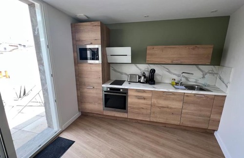Angouleme Apartment | Appartement centre ville * terrasse * clim * WIFI * Haut de gamme *