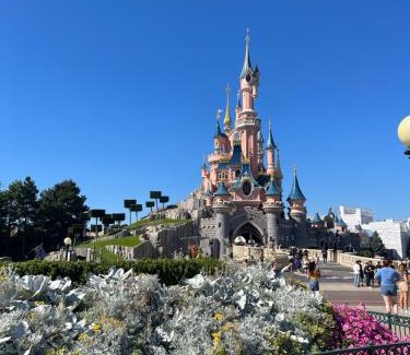 Chessy Apartment | Appartement chaleureux à côté de Disneyland-Paris et Val d Europe