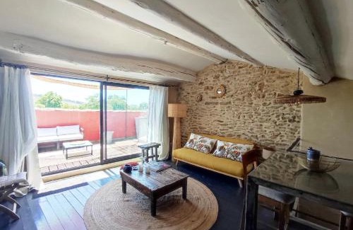Vallabrix Apartment | Appartement climatisé avec belle terrasse à 10 min d'Uzès