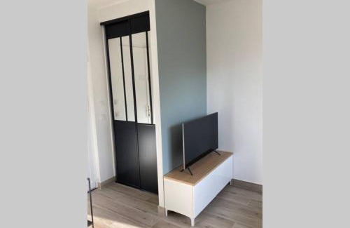 Le Plessis-Robinson Apartment | Appartement cosy proche RER et centre ville