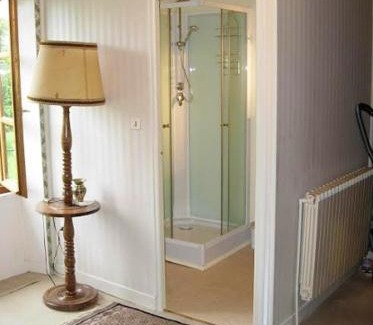 Chataigneraie Cantalienne Apartment | Appartement confortable au cœur de Vitrac - 40 m² - Vue sur jardin