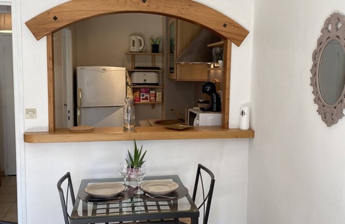 Fontainebleau Apartment | Appartement Cosy Avec Jardin et Parking