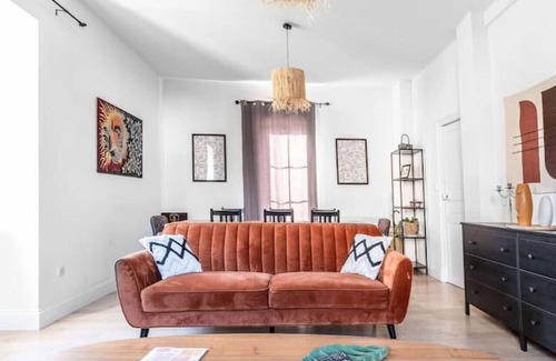 Gannat Apartment | Appartement design, centre ville, parking, jardin
