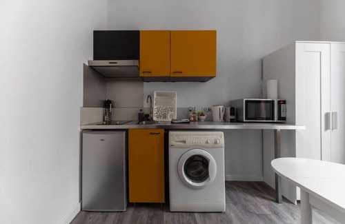 Republique Apartment | Appartement design Centre Ville proche Thermes