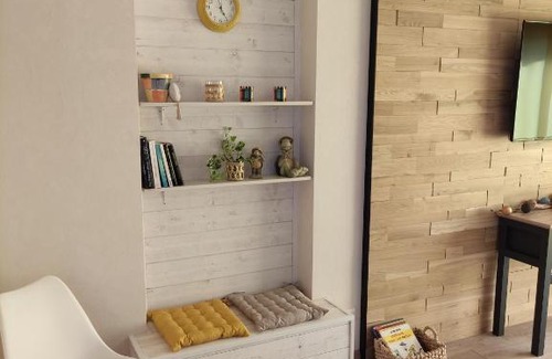 Tresserve Apartment | Appartement duplex indépendant, dans maison.