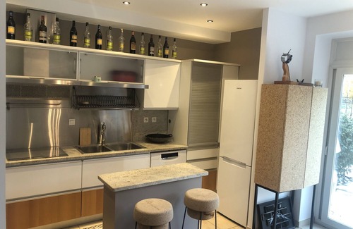 Tresserve Apartment | Appartement en Rez-de-chaussée Dans une Villa Avec Piscine, à D'aix-les-bains