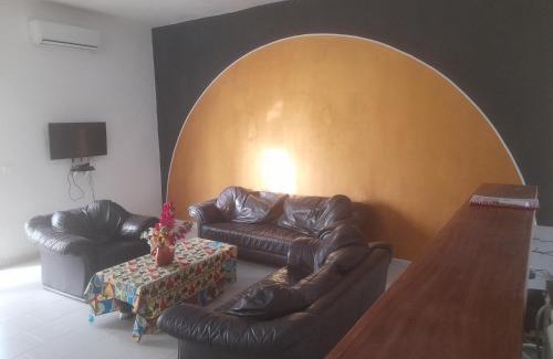 Ziguinchor Apartment | Appartement familial spacieux avec climatisation