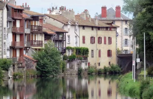 Aurillac Apartment | Appartement Familiale a Aurillac