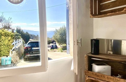 Calanque de Morgiou Apartment | Appartement Fanny. Terrasse, vue mer