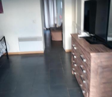 Isolaccio-di-Fiumorbo Apartment | Appartement charmant à Isolaccio-Di-Fiumorbo, 55m², balcon
