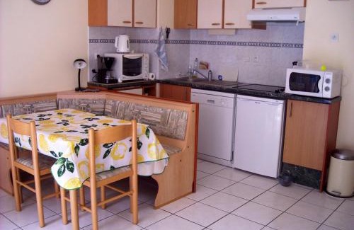 Saint-Cast-le-Guildo Apartment | Appartement d'une chambre avec balcon amenage et wifi a Saint Cast le Guildo