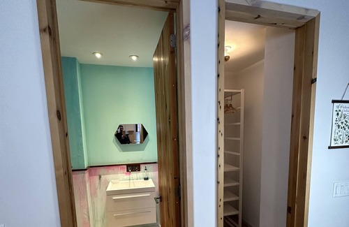 Outremont Apartment | Appartement -GC- cosy & original sur le Plateau Mont-Royal