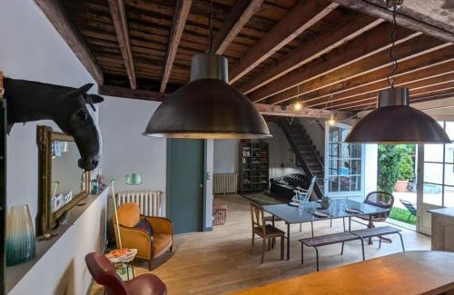 Angouleme Apartment | Appartement historique avec piscine, salle de jeux, et jardin - idéal famille et amis - FR-1-653-261