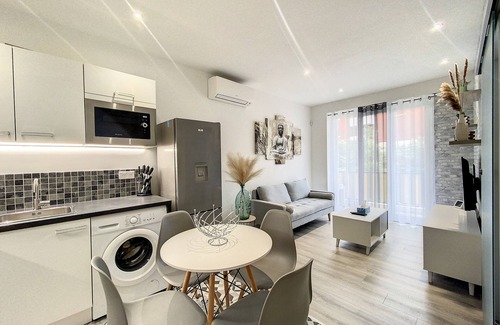 Roquebilliere Apartment | Appartement Meublé 2 Pièces Calme et Ensoleillé Entièrement Neuf, Tout Confort,