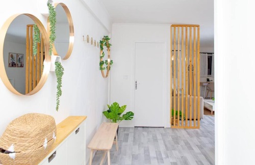 Juvisy-sur-Orge Apartment | Appartement Moderne et Tropical 15 min Paris