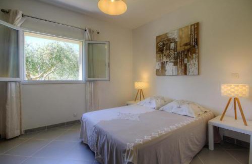 Taglio-Isolaccio Apartment | Appartement moderne avec vue sur montagne à Taglio-Isolaccio