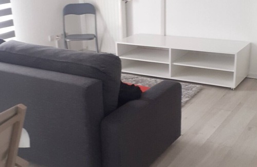 Bobigny Apartment | Appartement Moderne à 10mn du Métro, Proche de Paris et du Parc de la Bergère