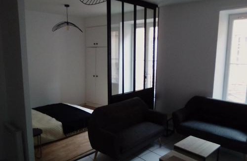 Rodez Apartment | Appartement moderne à Rodez de 46 m² avec balcon