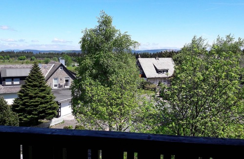 Altastenberg Apartment | Appartement Panoramablick - Mit Balkon und Pool