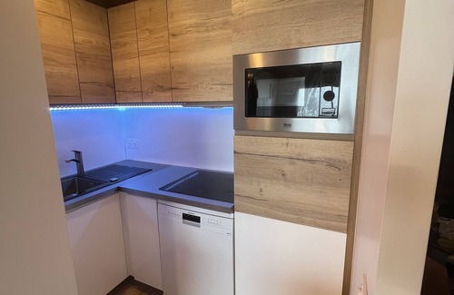 Cognet Apartment | Appartement Rénové au Pied des Pistes, Lumineux, vue Montagne