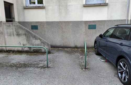 Gieres Apartment | Appartement Rénové Avec Place de Parking Dans Résidence Fermée et Sécurisée
