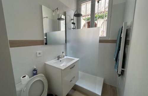 Pantin Apartment | Appartement rénové, proche métro et canal