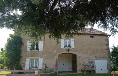 Fougerolles-Saint-Valbert Apartment | Appartement spacieux au coeur de la nature