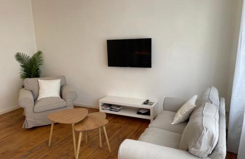 Bort-les-Orgues Apartment | Appartement Suzon en coeur de ville 2 personnes