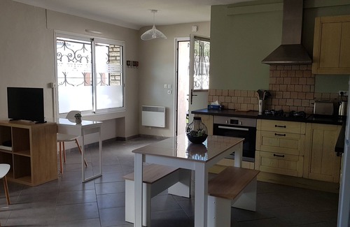La Rochelle Apartment | Appartement T2/2-4 Pers. + Cour de 27m2