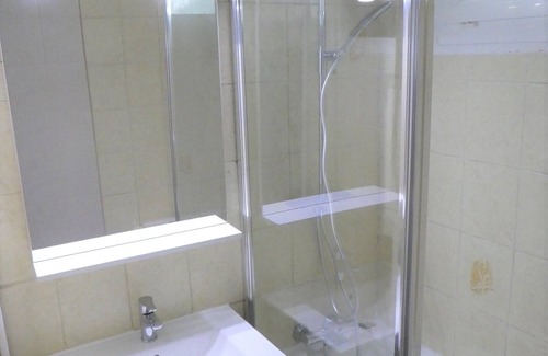 Rive Droite Apartment | Appartement T4 Proche Centre Ville