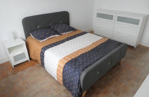 Rive Droite Apartment | Appartement T4 Proche Centre Ville