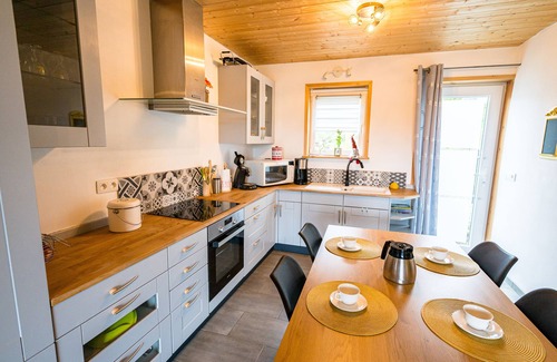 Froidchapelle Apartment | Appartement Terrasse du Pont Alsort