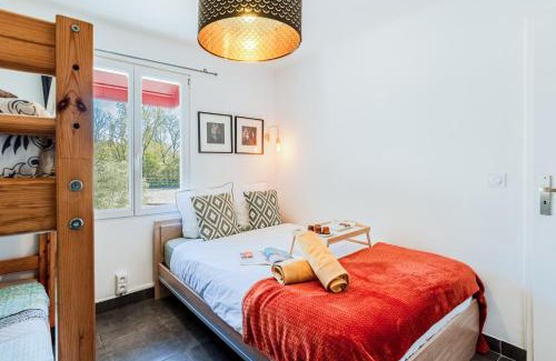 Pornichet Apartment | Appartement - Terrasse 20M2 - La Baule - Parking Gratuit - Cuisine - Nature - Calme - Wifi