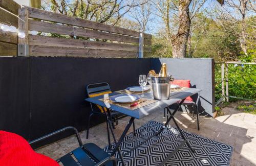 Pornichet Apartment | Appartement - Terrasse 8m - La Baule - Parking Gratuit - Wifi - Cuisine - Calme