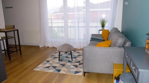 Meyzieu Centre Apartment | Appartement tout équipé avec piscine proche Stade OL et EUREXPO