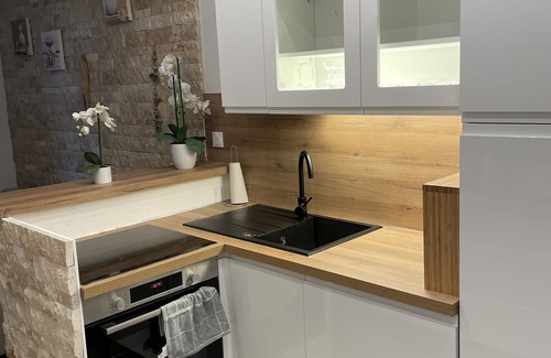 Riou - Petit Juas - Av de Grasse Apartment | Appartement Très Cosy Avec Jardinet