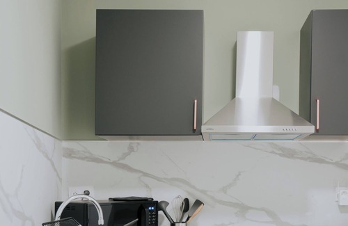 Valenciennes Apartment | AppartSpa59: Suite Tentation Balnéo Sauna (Secret Room optional)